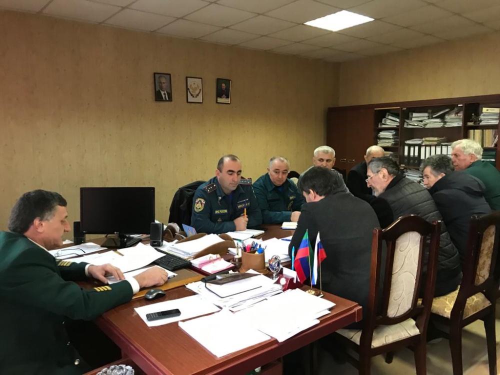 В  ГБУ РД  «Хасавюртовское лесничество» состоялось межведомственное совещание работников отрасли по обсуждению вопроса установления  начала противопожарного сезона