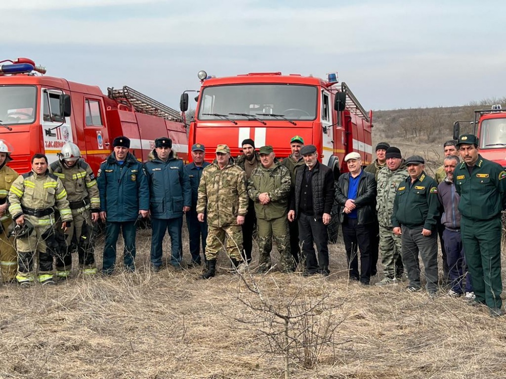 На территории ГКУ РД «Хасавюртовское лесничество», в кв. 14, в. 1 Андрейаульского участкового лесничества, прошли учения по тактике и технике тушения низовых лесных пожаров