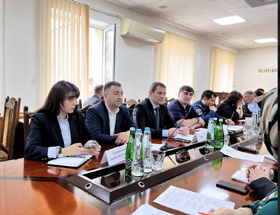 Дирекция РУО Хасавюртовского района приняло участие в республиканском совещании по вопросам профилактики безнадзорности, правонарушений и преступлений несовершеннолетних