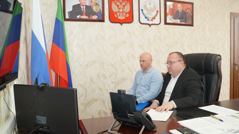 Администрация Хасавюртовского района приняла участие в работе  совещания  в режиме видеоконференцсвязи Государственной жилищной инспекции РД