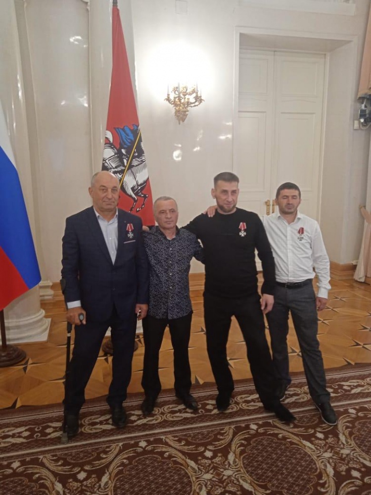 Участник  СВО из Хасавюртовского района отмечен государственной наградой — Георгиевским крестом 4 степени