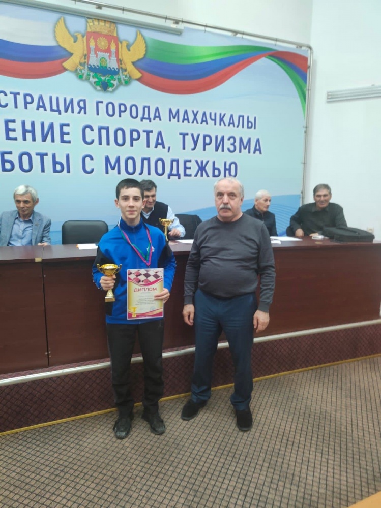 Учащийся Хасавюртовского района стал победителем республиканского турнира по шашкам