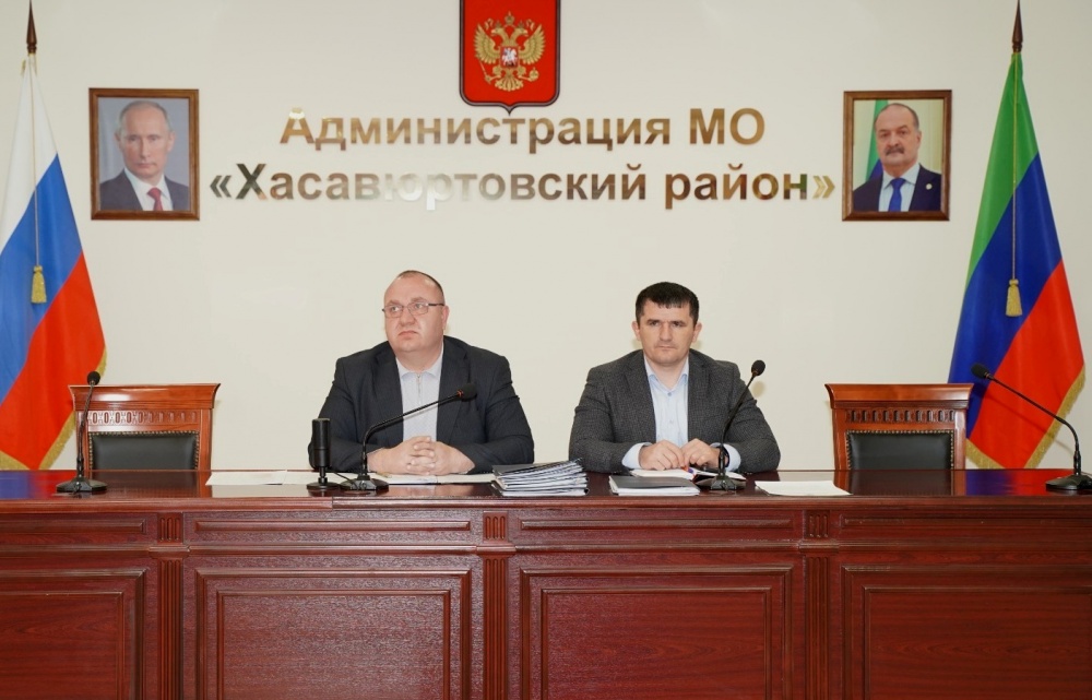 Администрация  Хасавюртовского района приняла участие в работе Правительственного совещания  в режиме видеоконференцсвязи под руководством Абдулмуслима Абдулмуслимова