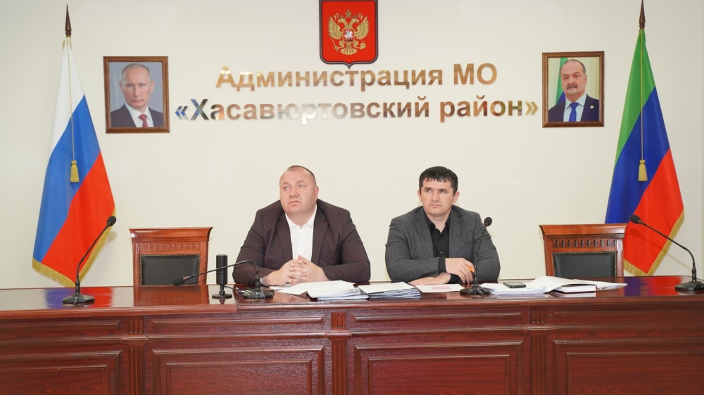 Администрация Хасавюртовского района приняла участие в работе совещания в режиме видеоконференцсвязи Министерства строительства, архитектуры  и ЖКХ РД