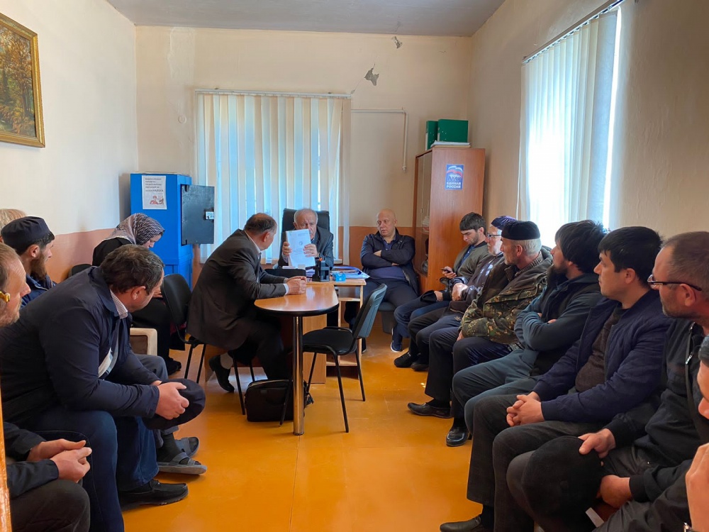 В поселениях Хасавюртовского района проходят общественные слушанья в рамках муниципальной программы «Формирование комфортной городской среды»