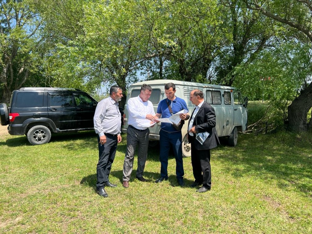 Администрация Хасавюртовского района и представители ФГБУ Минмелиоводхоза РД провели  выездной мониторинг участка канала Юзбаш