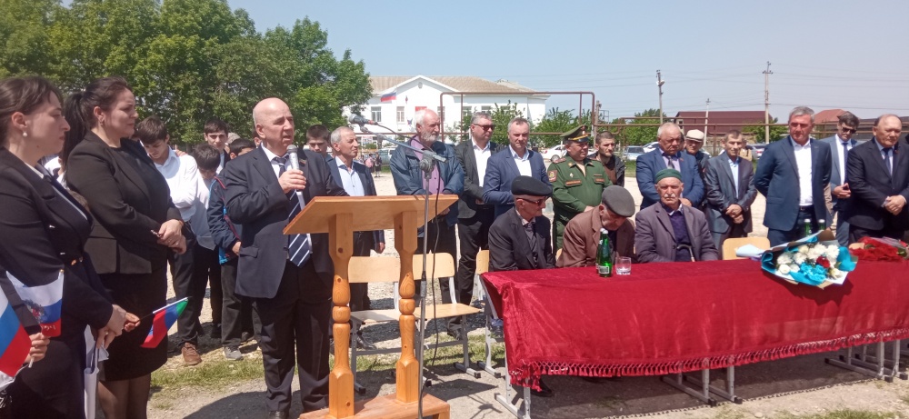Власти Хасавюртовского района открыли  Памятник героям Отечества в селе Куруш