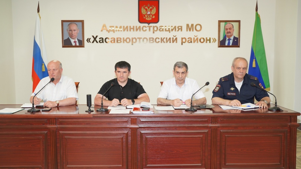 В администрации Хасавюртовского района обсудили  вопросы хода весеннего призыва
