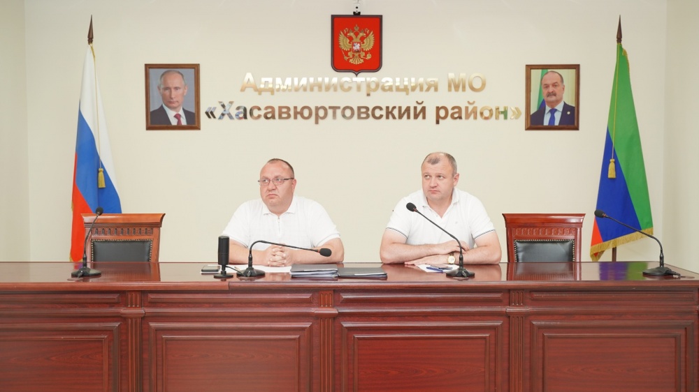Администрация  Хасавюртовского района приняла участие в работе Правительственного совещания в режиме ВКС под руководством Муслима Телякавова