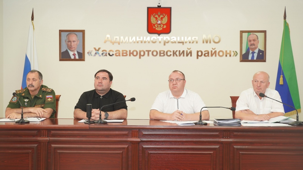 Глава  Хасавюртовского района принял  участие в работе заседания Оперативного штаба в режиме ВКС под председательством Сергея Меликова
