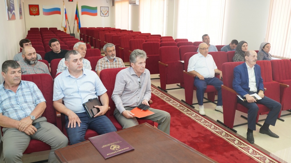 В Администрации МО «Хасавюртовский район» прошли публичные слушания по вопросу изменения (уточнения) границ