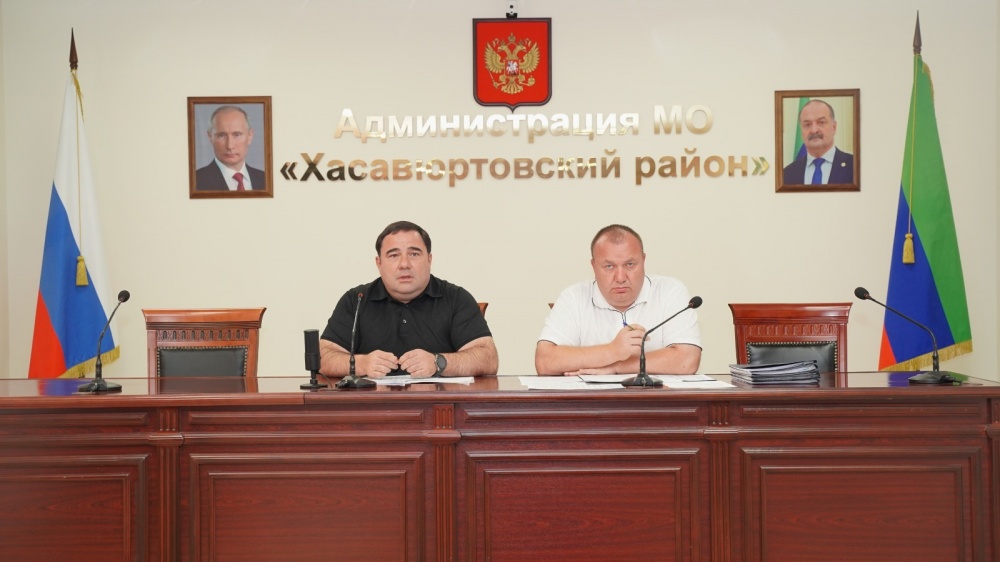 Глава Хасавюртовского района провел очередное пленарное совещание  по актуальным вопросам деятельности муниципалитета