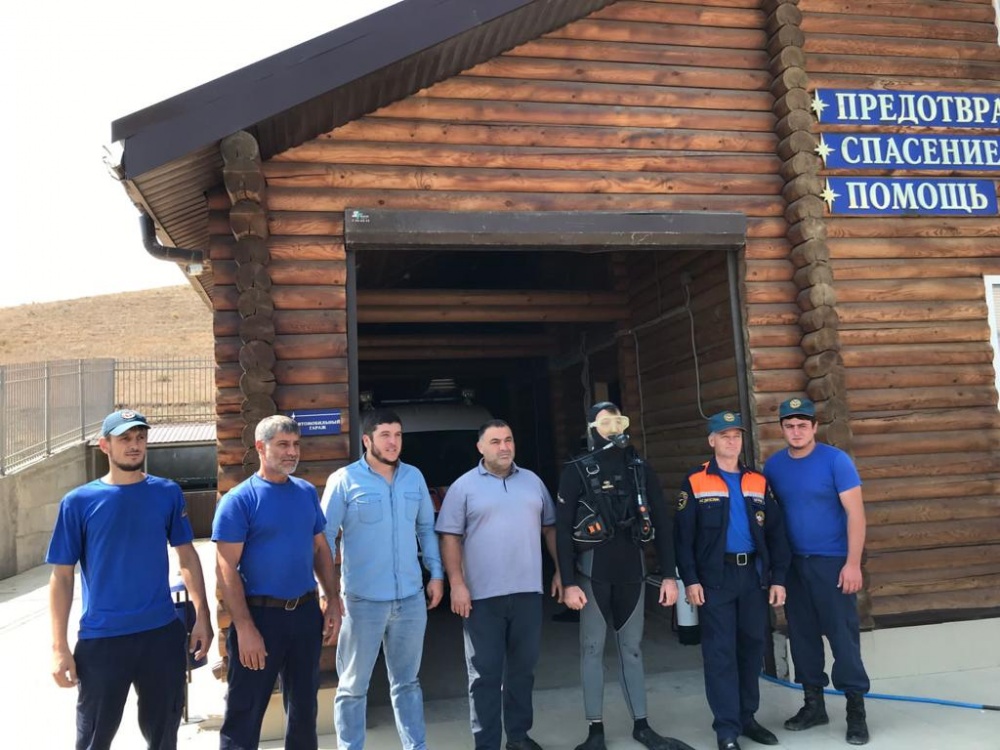 Сотрудники МКУ «Управление по делам ГО ЧС Хасавюртовский район»  провели занятия по совершенствованию профессиональных знаний и практических   навыков