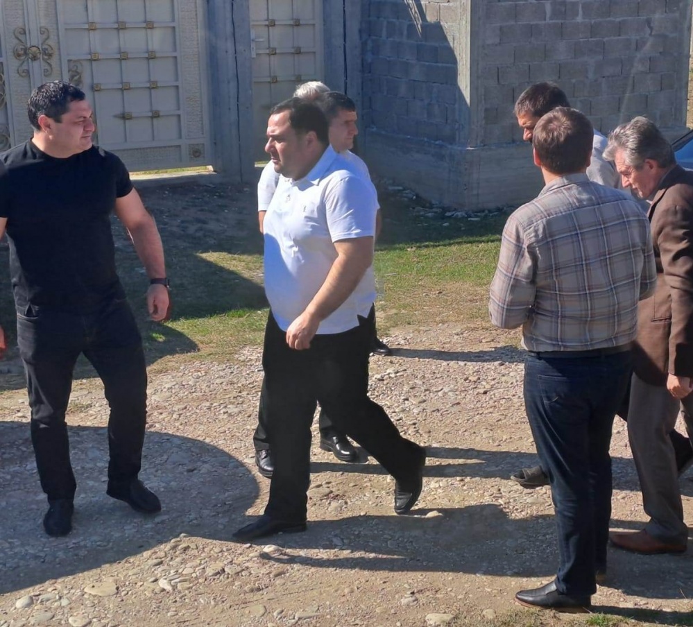 Глава Хасавюртовского района продолжает выездные встречи с участниками СВО