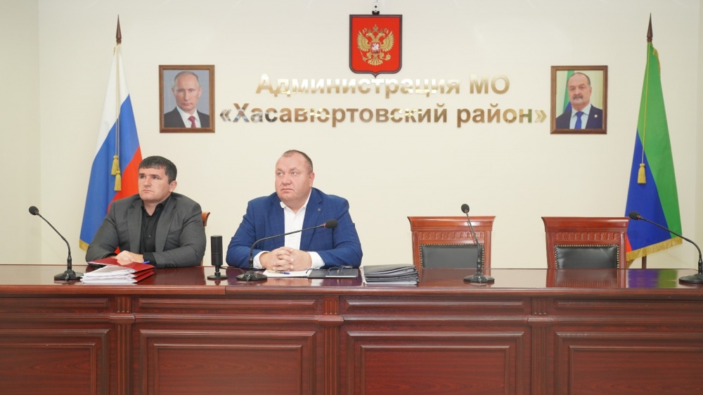 Администрация   Хасавюртовского района приняла участие в работе  заседания Оперативного штаба РД в режиме видеоконференцсвязи под руководством  Абдулмуслима Абдулмуслимова