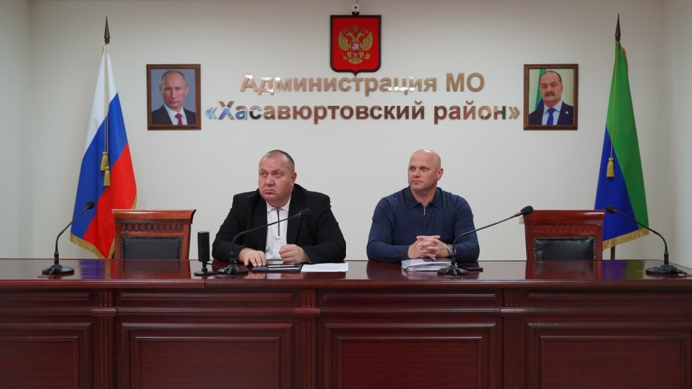 Администрация Хасавюртовского района приняла участие в работе  совещания Министерства строительства, архитектуры и ЖКХ РД в режиме видеоконференцсвязи