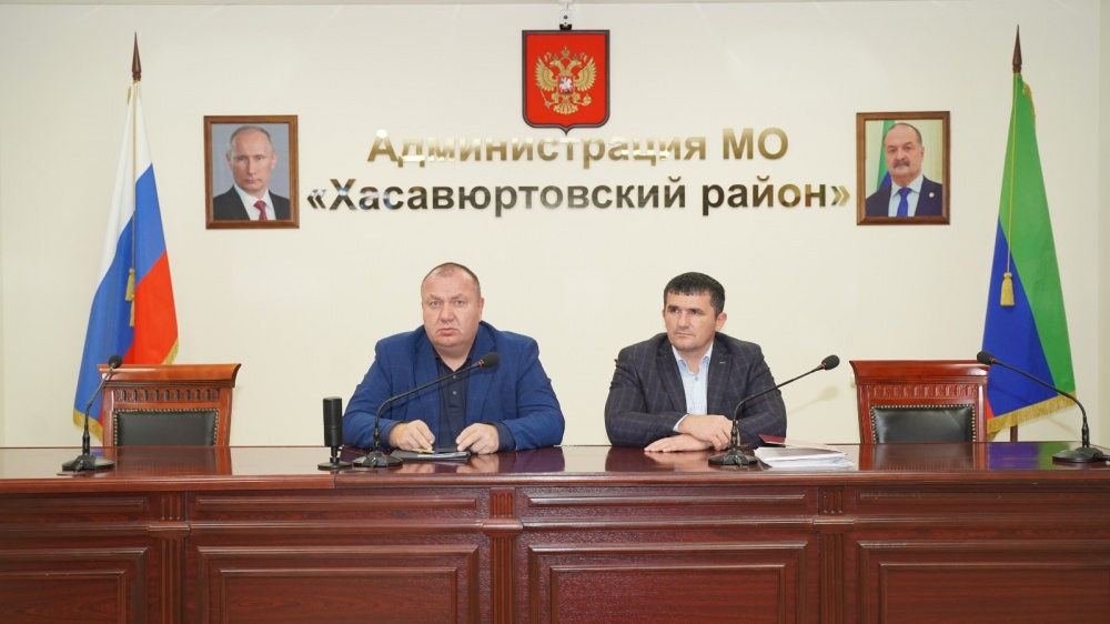 Администрация Хасавюртовского района приняла участие в работе  совещания Министерства строительства, архитектуры и ЖКХ РД в режиме видеоконференцсвязи