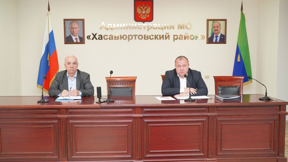 В администрации  Хасавюртовского района прошло  рабочее совещание актива   по актуальным вопросам деятельности муниципалитета