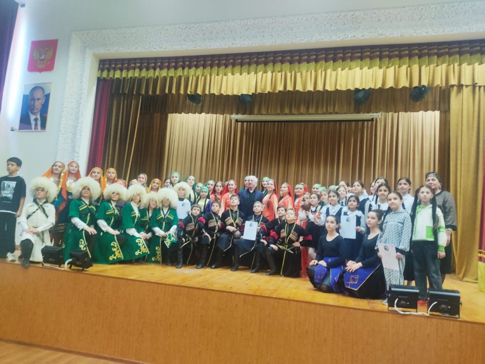 В Хасавюртовском районе прошел традиционный   Республиканский фестиваль детского творчества « ДЕТИ ГОР»
