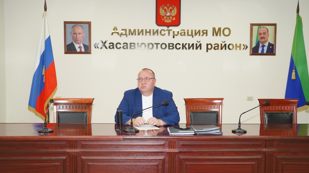Администрация Хасавюртовского района приняла  участие в работе Правительственного совещания в режиме ВКС