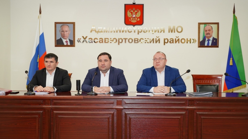 Глава   Хасавюртовского района принял участие в работе  заседания Оперативного штаба РД в режиме видеоконференцсвязи под руководством Абдулмуслима Абдулмуслимова