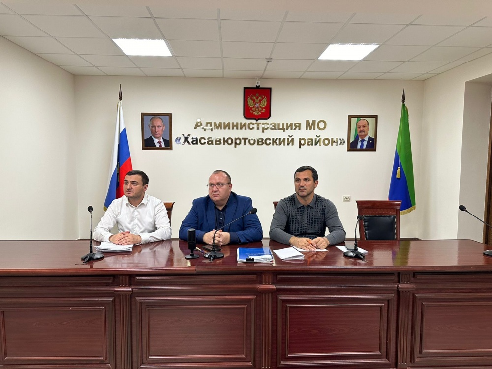 Администрация Хасавюртовского района приняла участие в работе Правительственного совещания    в режиме видеоконференцсвязи под руководством Абдулмуслима Абдулмуслимова
