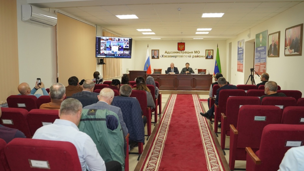 Власти  Хасавюртовского района принимают  участие в трансляции прямого эфира  Главы Дагестана Сергея Меликова