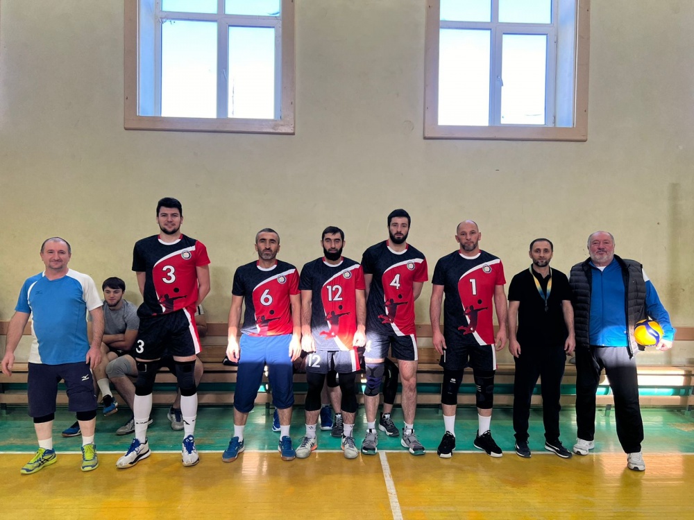 Волейбольная команда Хасавюртовского района вышла в финал Чемпионата  Дагестана