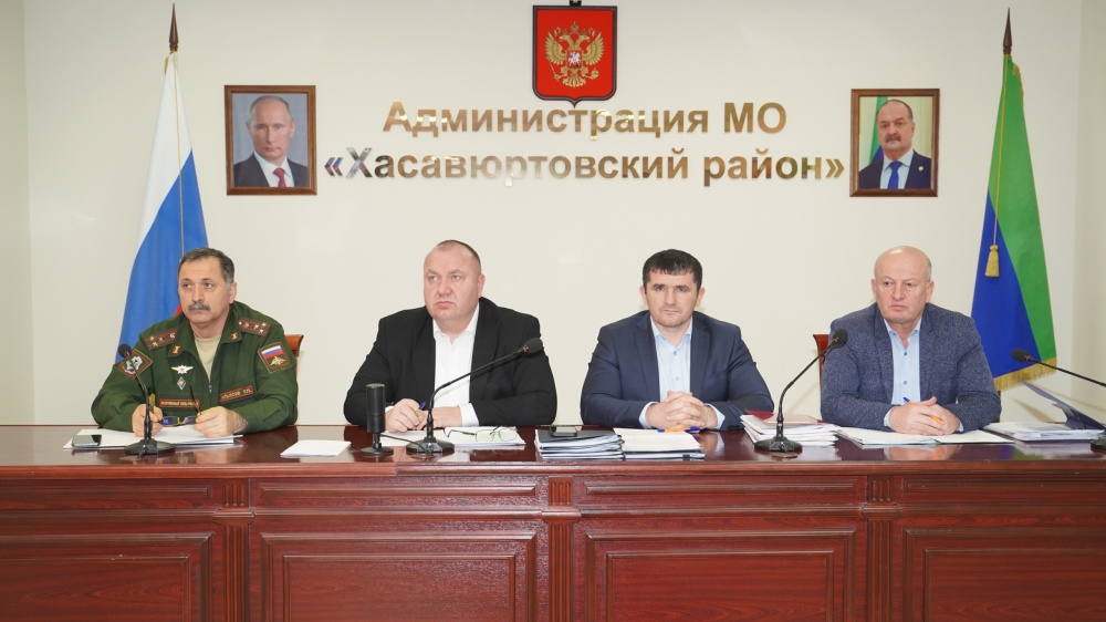 Администрация  Хасавюртовского района приняла  участие в работе заседания Республиканской призывной Комиссии и Оперативного штаба в режиме ВКС под председательством Сергея Меликова