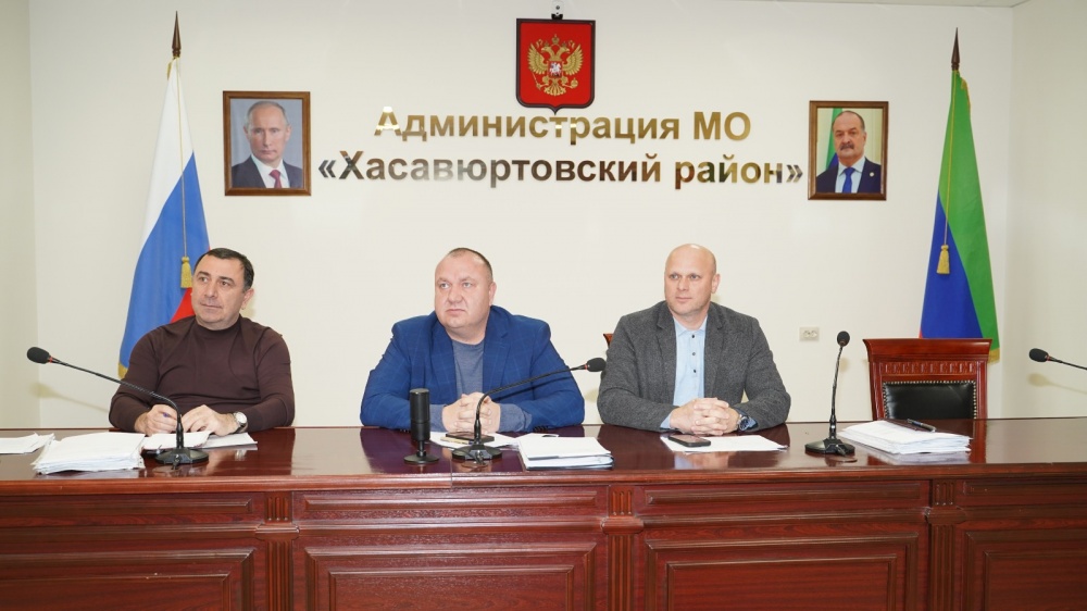 Администрация Хасавюртовского района приняла участие в работе совещания в режиме видеоконференцсвязи Министерства строительства, архитектуры и ЖКХ РД
