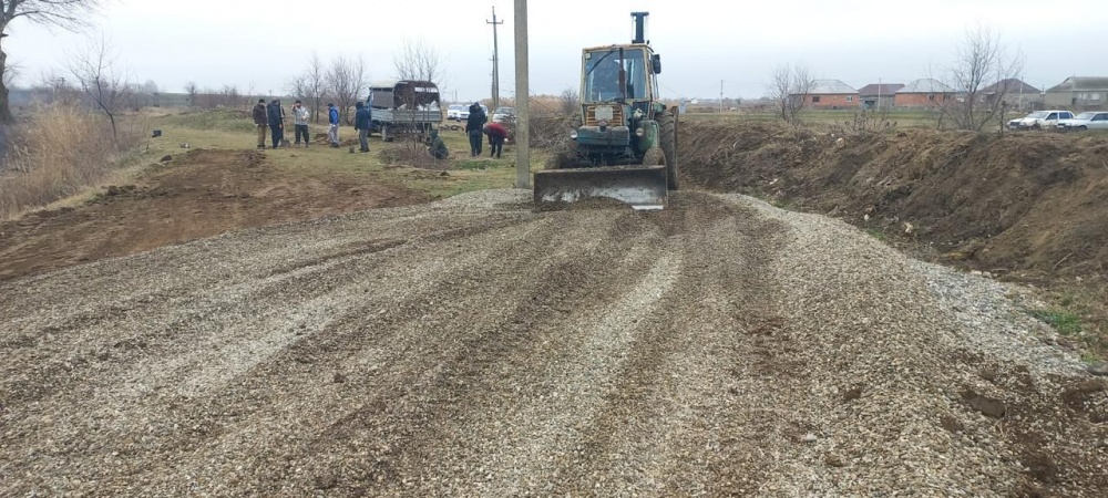 В  Хасавюртовском районе на территориях поселений прилегающих к каналам и объектам водоснабжения идут субботники