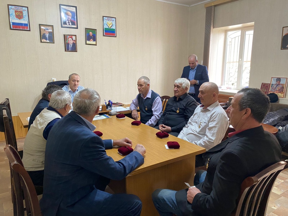 В администрации селения Аксай прошла встреча с ветеранами Афганских событий