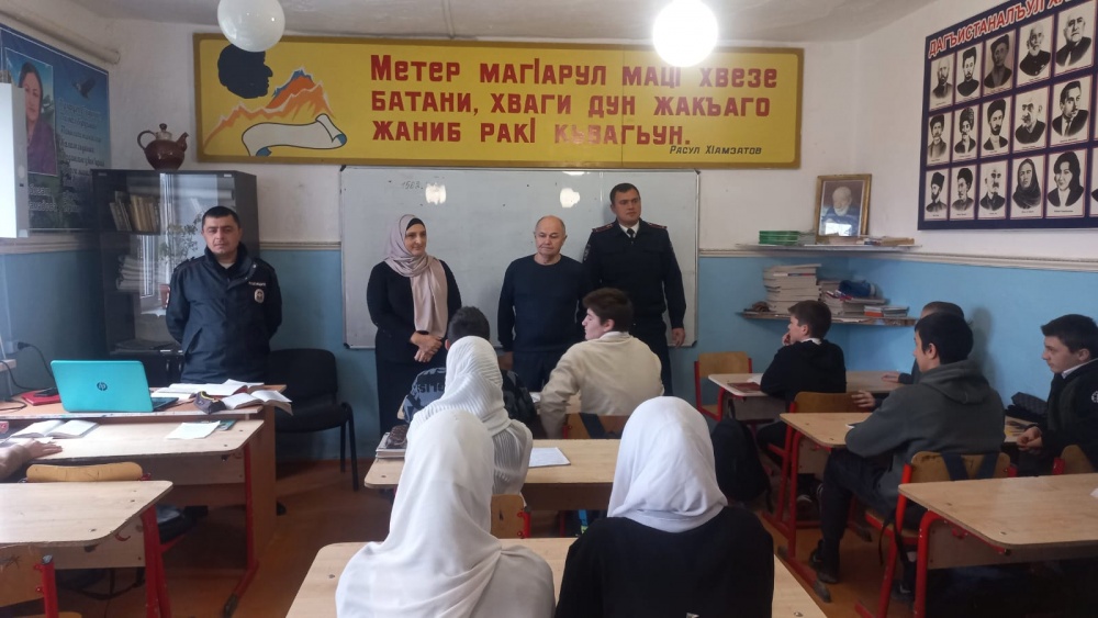 Комиссия по делам несовершеннолетних МР провела встречу с учащимися