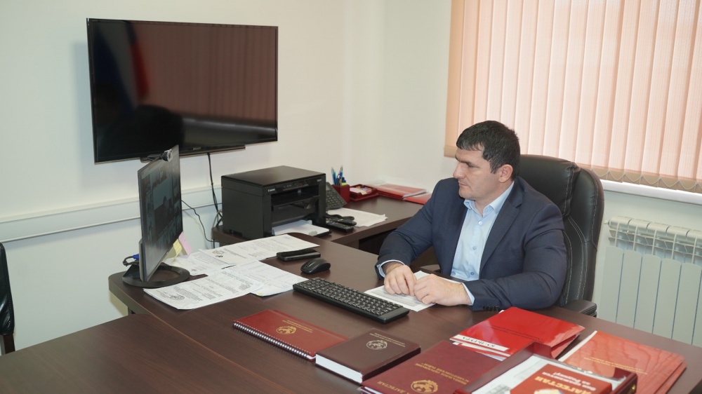 Администрация  Хасавюртовского района приняла участие в работе Правительственного совещания в  режиме видеоконференцсвязи под руководством  Муслима Телякавова