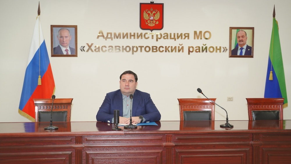Глава  Хасавюртовского района принял участие в работе Правительственного совещания    в режиме видеоконференцсвязи под руководством Ризвана Газимагомедова