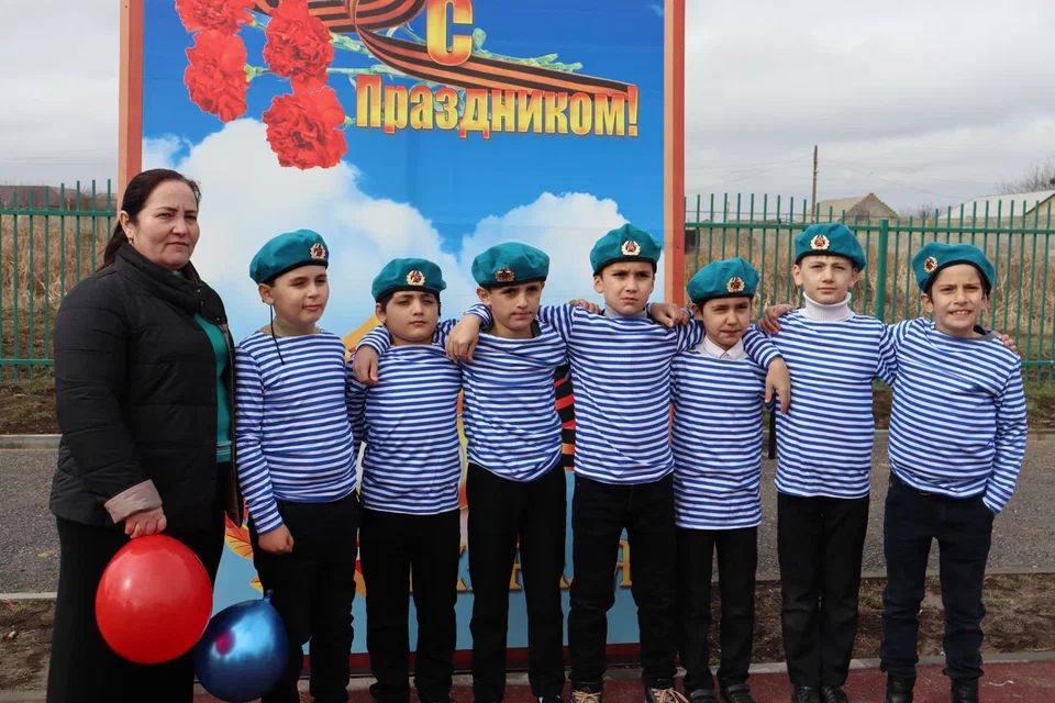 В парках Хасавюртовского района, благоустроенных в рамках МП  «Формирование современной городской среды» прошли мероприятия, посвященные Дню защитника Отечества