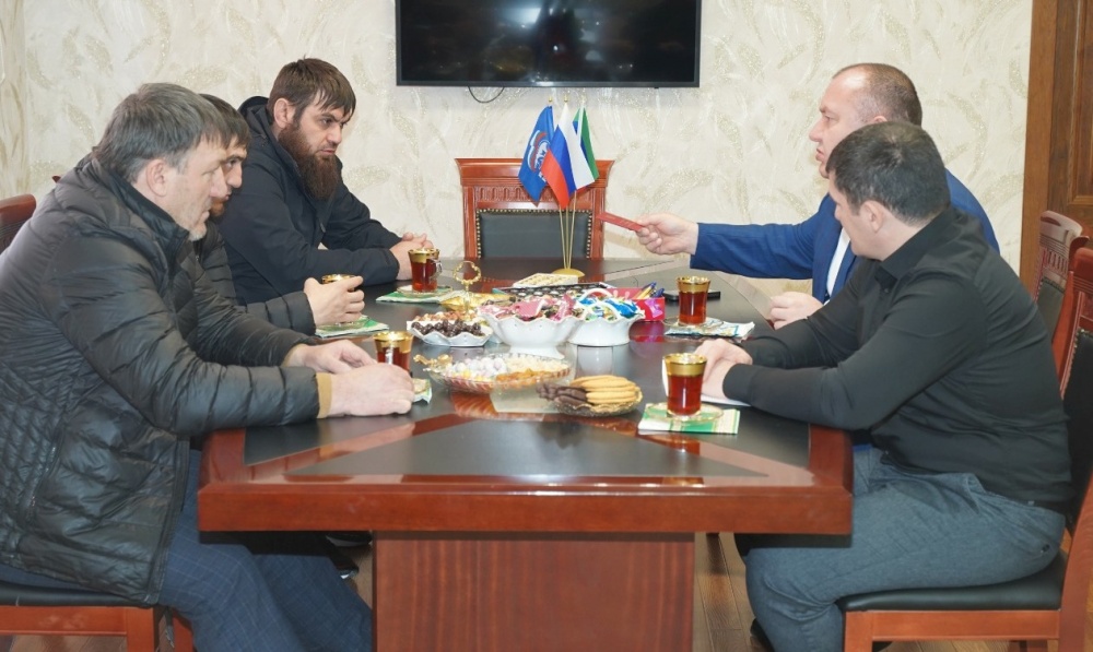 Власти  Хасавюртовского района  продолжают встречи с участниками  СВО