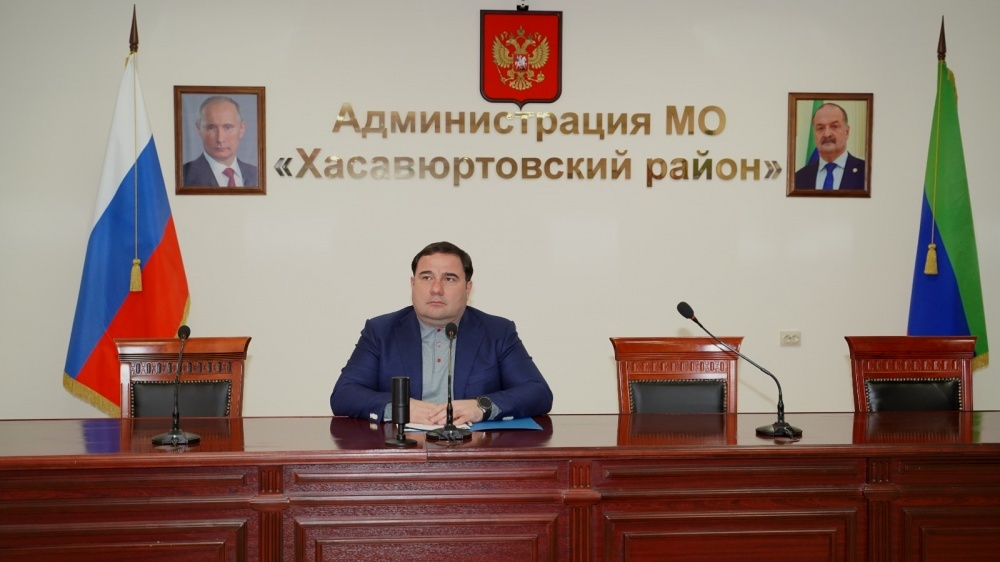 Глава  Хасавюртовского района принимает    участие в трансляции прямого Послания Президента РФ Владимира Путина Федеральному Собранию Российской Федерации