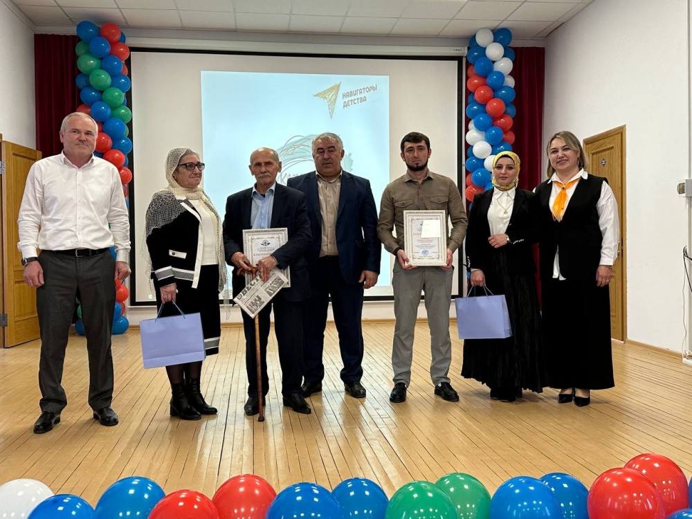 На  базе Кемсиюртовской школы  прошел   муниципальный родительский форум «Диалог семьи и школы: проблемы и перспективы развития»