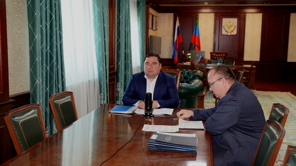 Глава Хасавюртовского района принял участие в работе  заседания Оперативного штаба РД в режиме видеоконференцсвязи под руководством Сергея Меликова