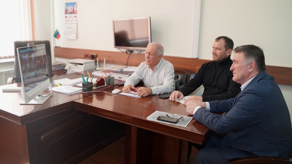 Администрация Хасавюртовского района приняла участие в работе совещания в режиме ВКС  Министерства энергетики и тарифов РД