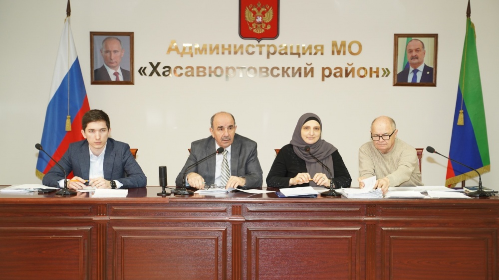 Очередное заседание комиссии по делам несовершеннолетних и защите их прав прошло в Хасавюртовском районе