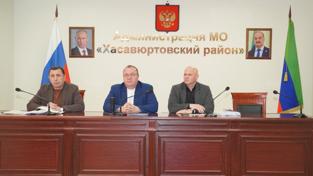 Администрация Хасавюртовского района приняла участие в работе совещания в режиме видеоконференцсвязи Министерства строительства, архитектуры  и ЖКХ РД