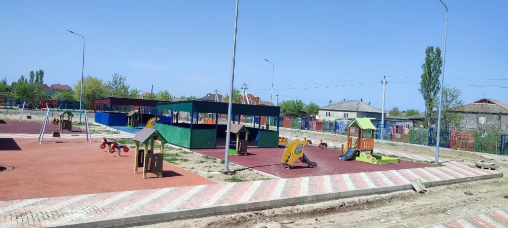 Власти Хасавюртовского района и депутаты НС РД проинспектировали ход строительства новых школ и детских садиков