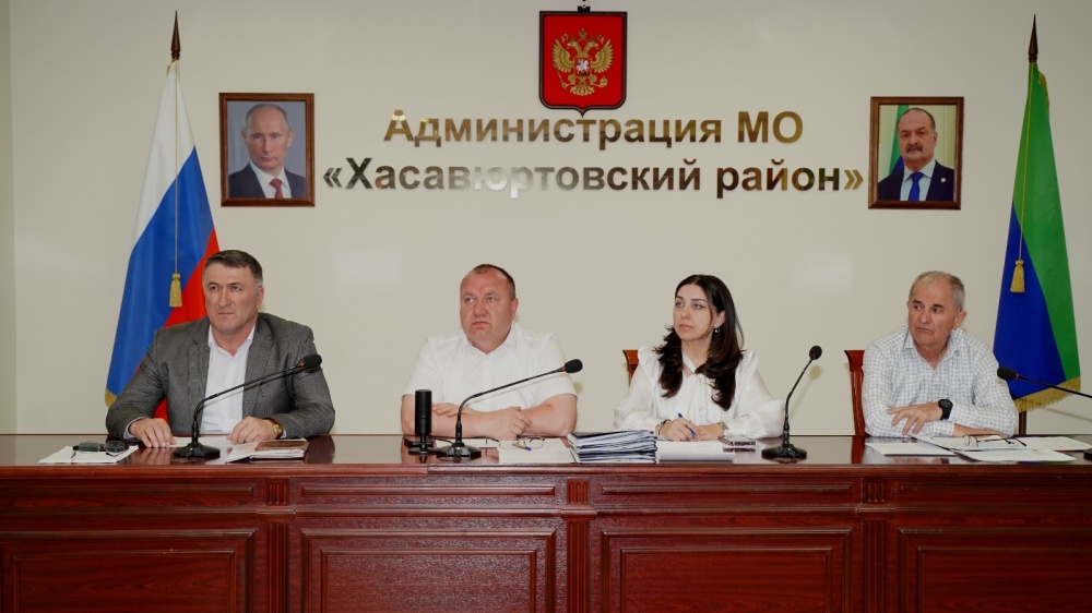 Администрация Хасавюртовского района приняла участие в работе Правительственного совещания   в режиме ВКС  под руководством Абдулмуслима Абдулмуслимова