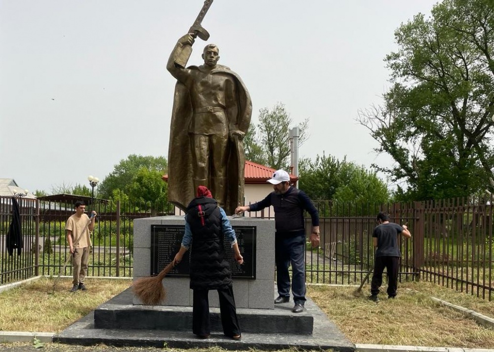 Хасавюртовский район принял   участие во Всероссийском субботнике по  благоустройству объектов ФП « Формирование комфортной городской среды»