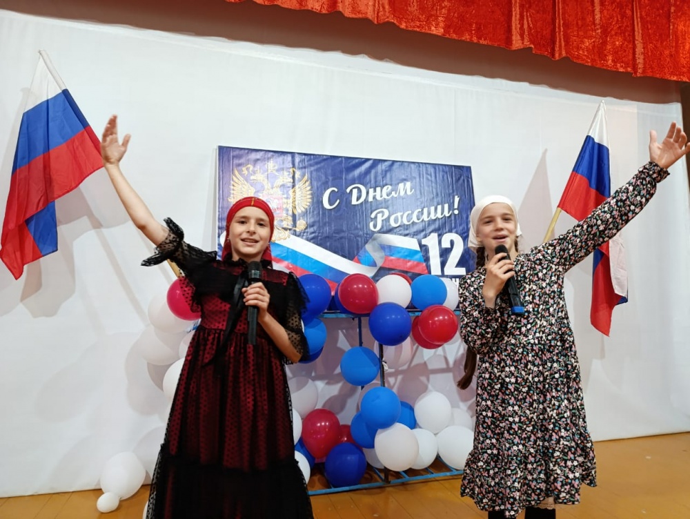 В преддверии  Дня России в ЦТКНР проходят культурно – массовые праздничные мероприятия под эгидой «Россия  в сердце  навсегда»