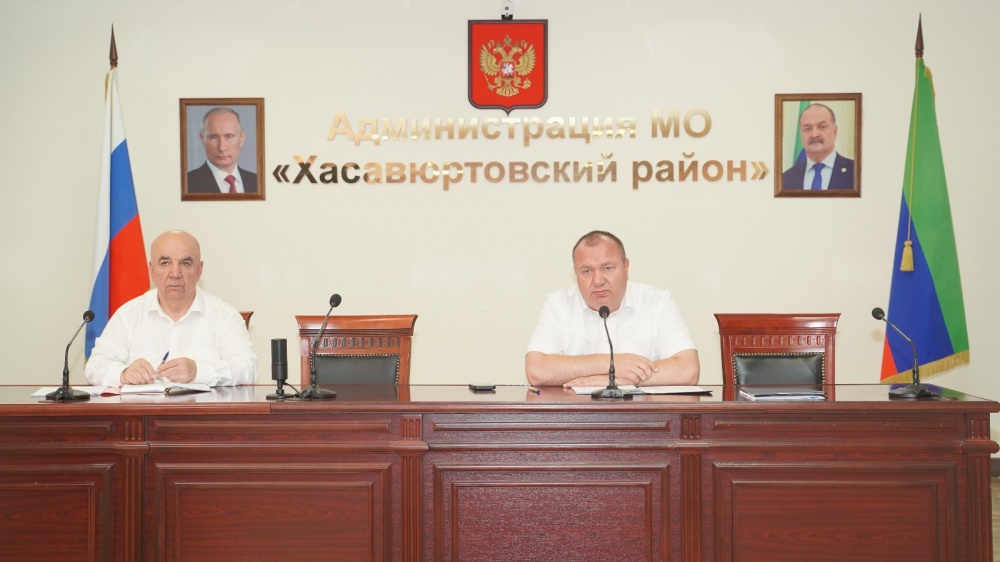В администрации  Хасавюртовского района прошло  очередное пленарное совещание актива муниципалитета