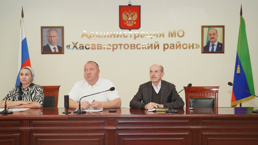 Администрация Хасавюртовского района приняла участие в работе  совещания  в режиме ВКС Министерства по земельным и имущественным отношениям