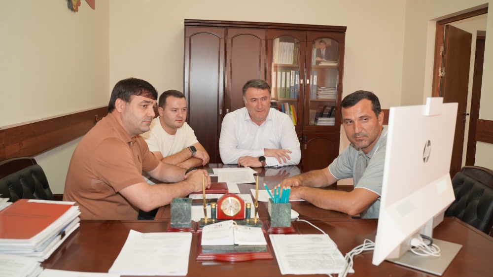 Администрация Хасавюртовского района приняла участие в работе совещания в режиме ВКС Агенства  по  предпринимательству и инвестициям РД
